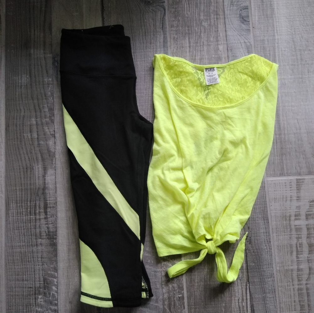 Pink VS 2 PC's Neon Lace crop/ VS sport crop Leggi